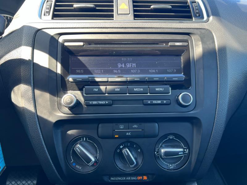 Volkswagen Jetta SE 2013