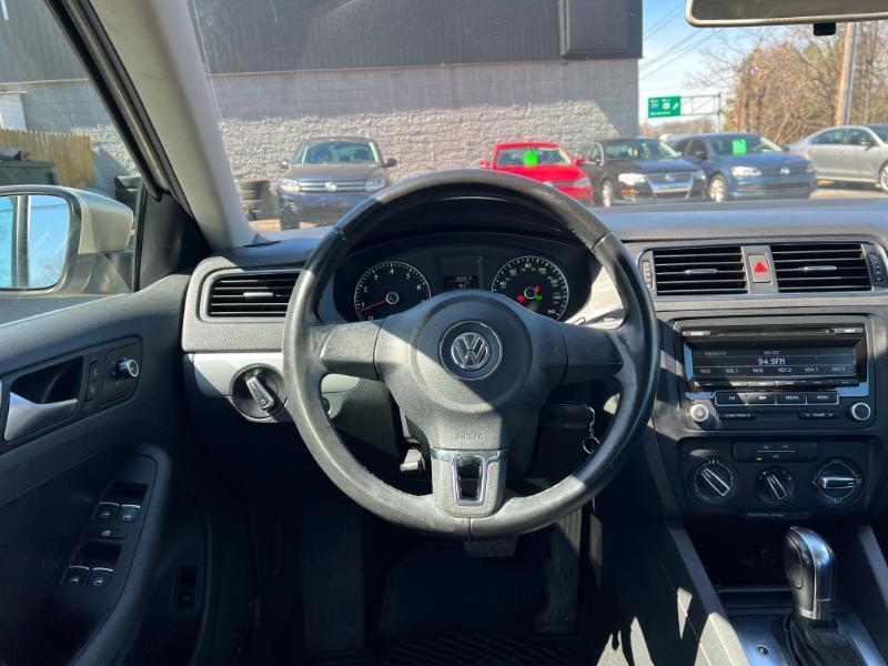 Volkswagen Jetta SE 2013