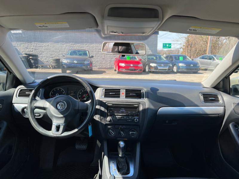 Volkswagen Jetta SE 2013