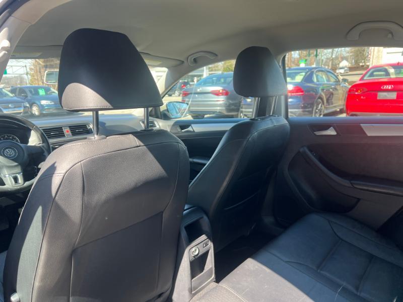 Volkswagen Jetta SE 2013