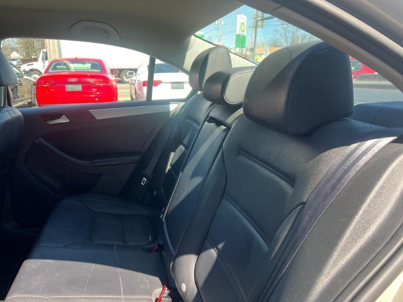 Volkswagen Jetta SE 2013