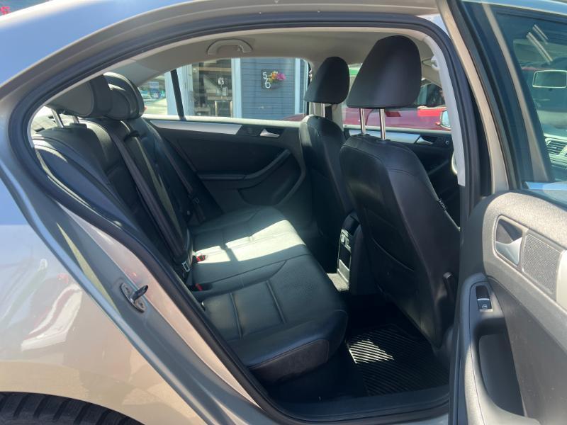 Volkswagen Jetta SE 2013