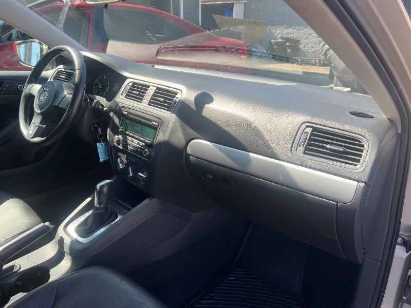 Volkswagen Jetta SE 2013