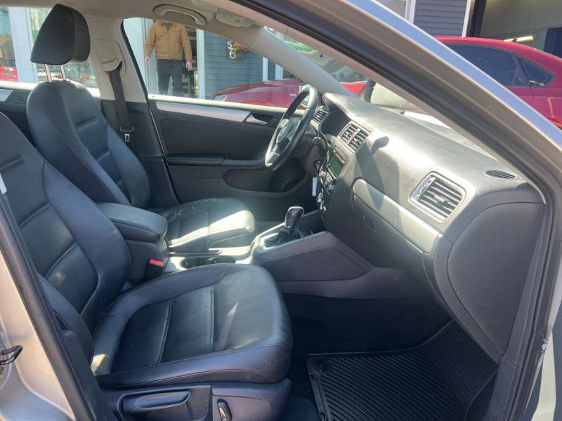 Volkswagen Jetta SE 2013