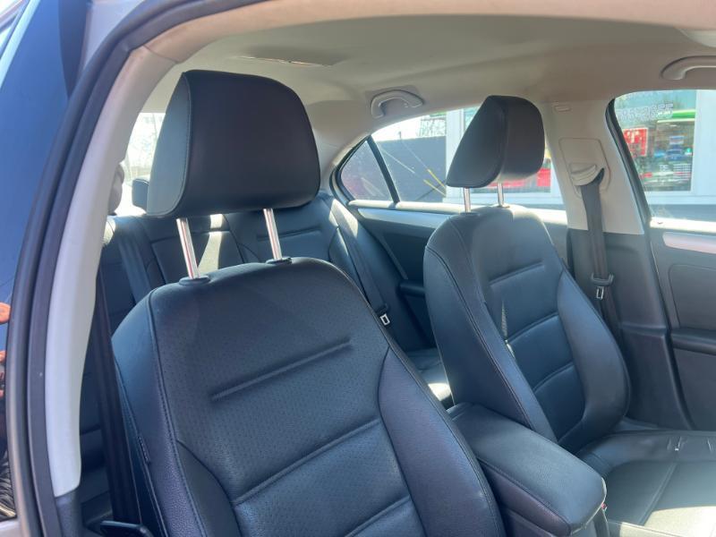 Volkswagen Jetta SE 2013