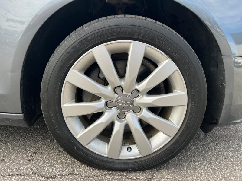 Audi A4 2.0T Sedan quattro Tiptronic 2014