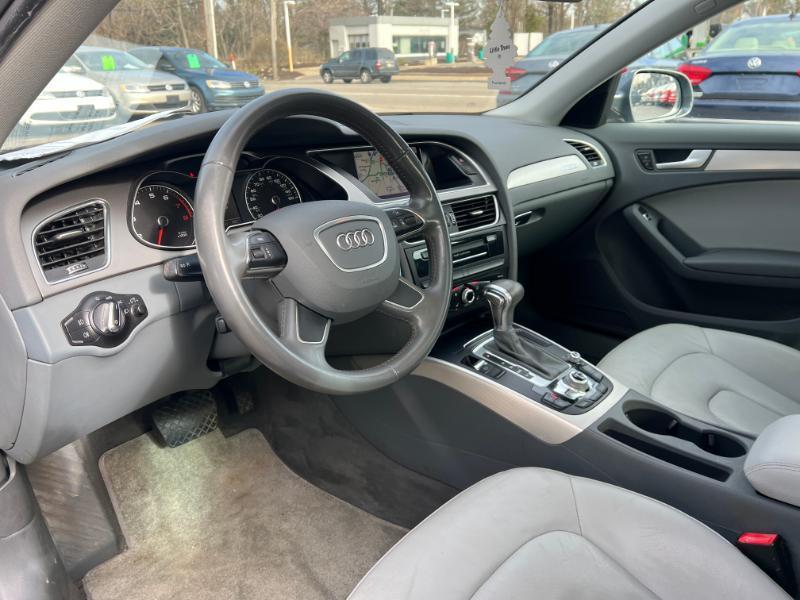 Audi A4 2.0T Sedan quattro Tiptronic 2014
