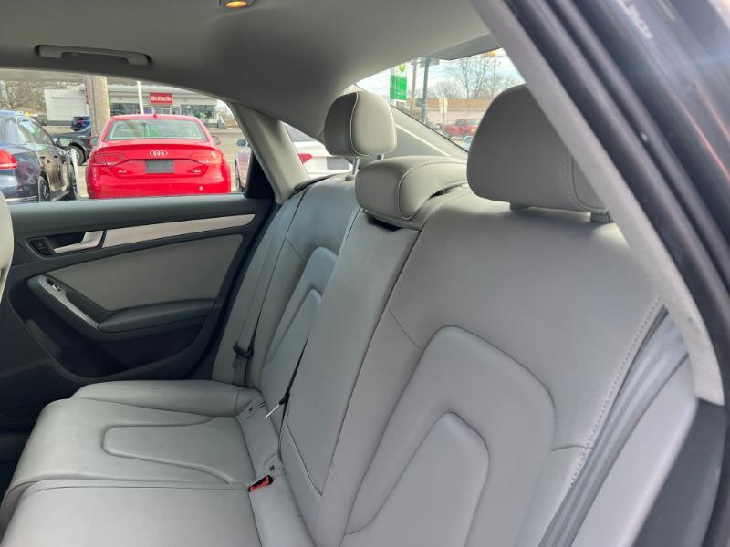 Audi A4 2.0T Sedan quattro Tiptronic 2014