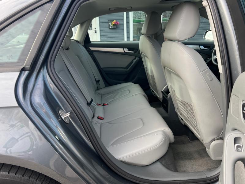 Audi A4 2.0T Sedan quattro Tiptronic 2014