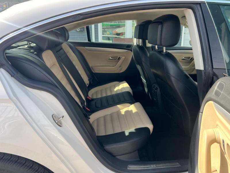 Volkswagen CC Sport Plus PZEV 2013