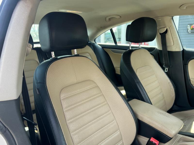 Volkswagen CC Sport Plus PZEV 2013