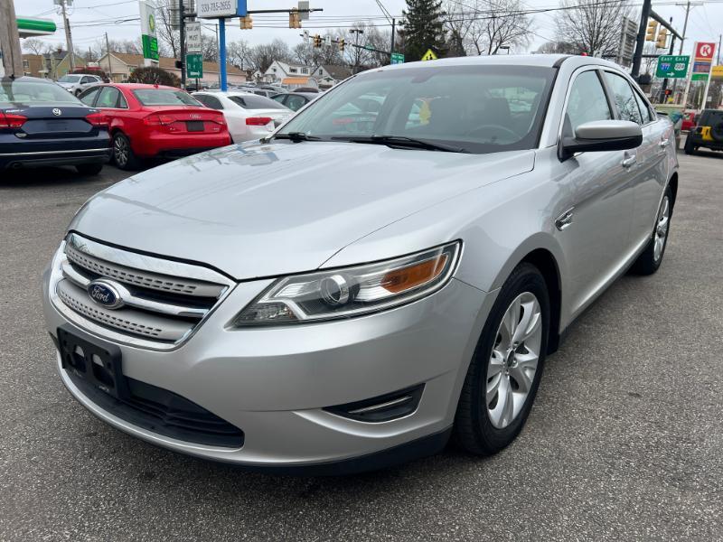 Ford Taurus SEL FWD 2011