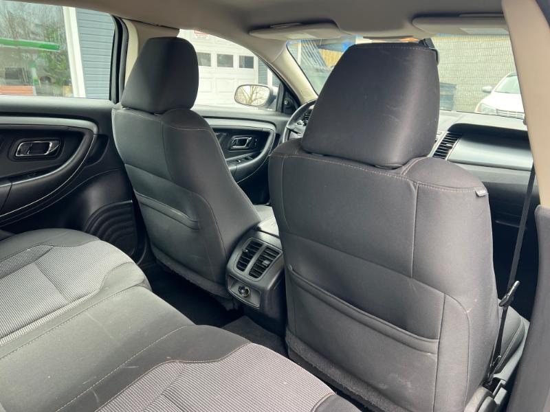 Ford Taurus SEL FWD 2011