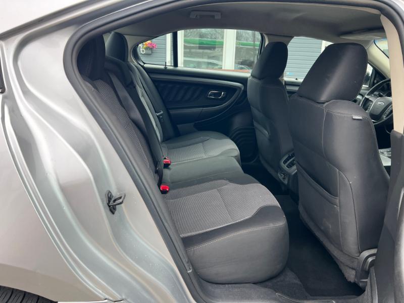 Ford Taurus SEL FWD 2011