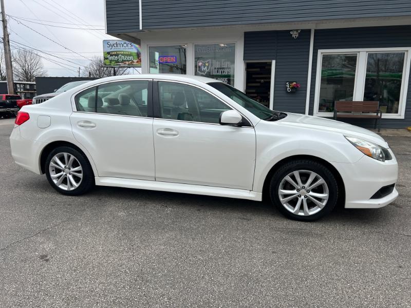 Subaru Legacy 2.5i Premium 2013