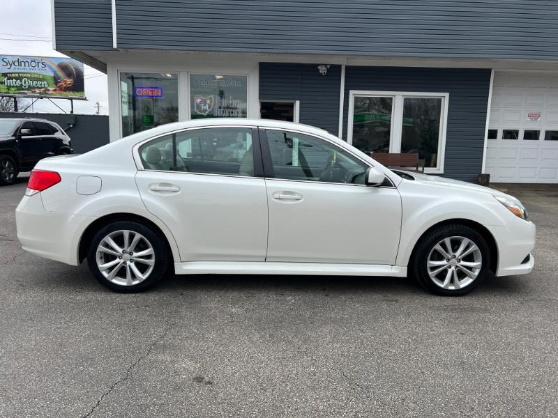 Subaru Legacy 2.5i Premium 2013