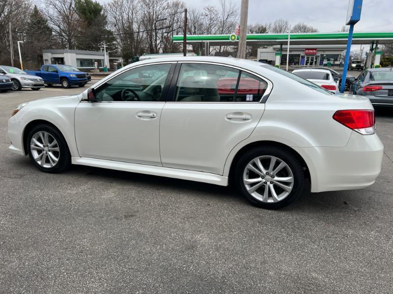 Subaru Legacy 2.5i Premium 2013