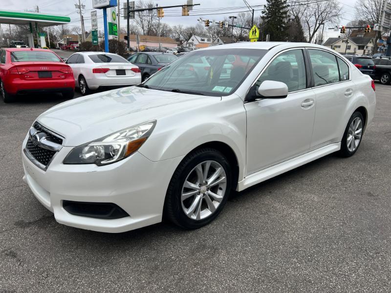 Subaru Legacy 2.5i Premium 2013