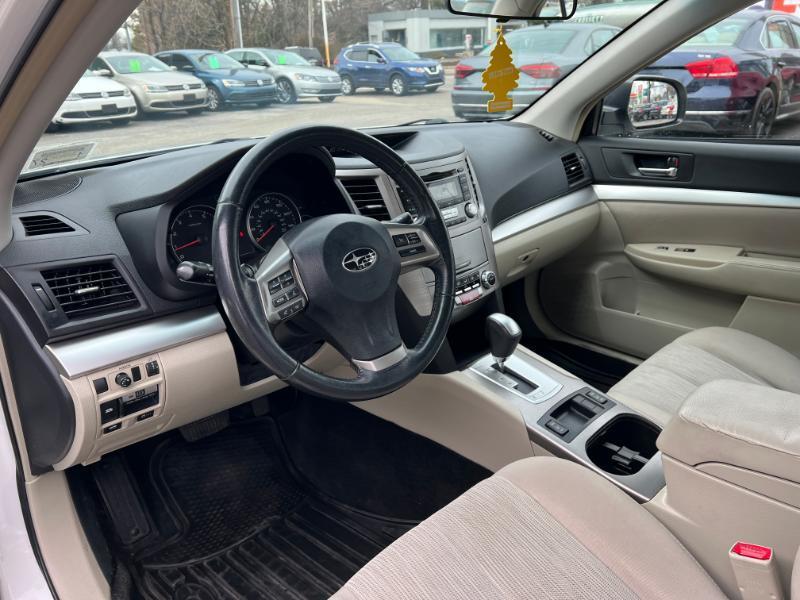 Subaru Legacy 2.5i Premium 2013