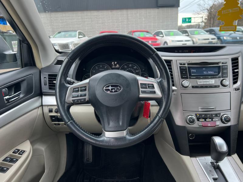 Subaru Legacy 2.5i Premium 2013