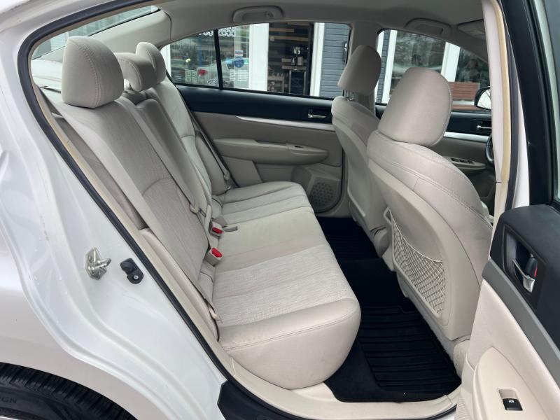 Subaru Legacy 2.5i Premium 2013