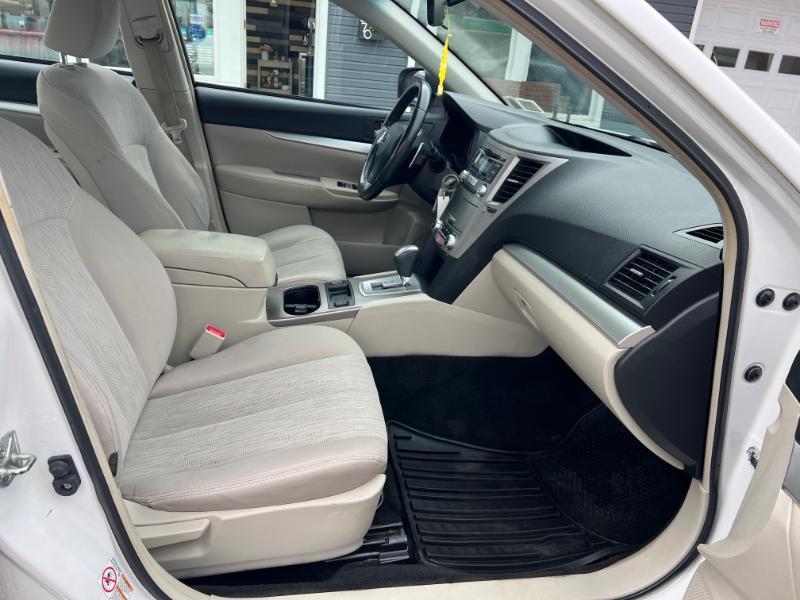 Subaru Legacy 2.5i Premium 2013