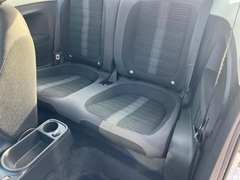 Volkswagen Beetle 2.0T Turbo 2012