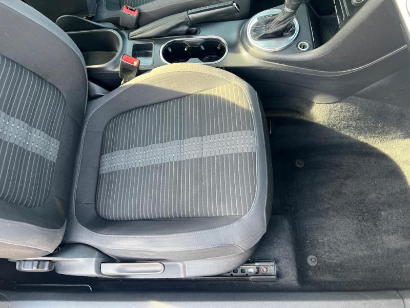 Volkswagen Beetle 2.0T Turbo 2012