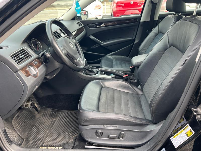 Volkswagen Passat 1.8T SEL Premium AT 2014