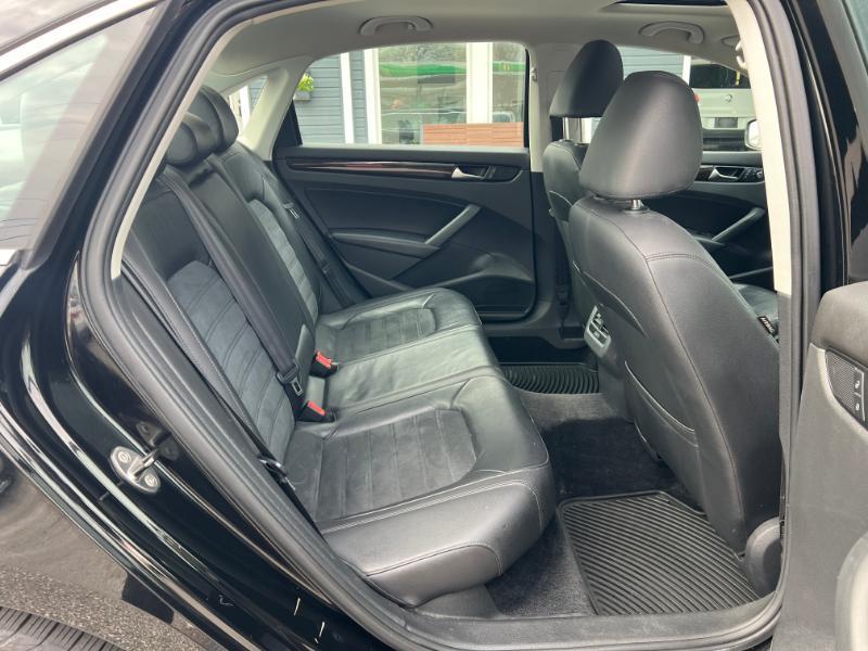 Volkswagen Passat 1.8T SEL Premium AT 2014