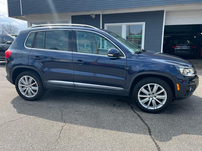 Volkswagen Tiguan SE 2016