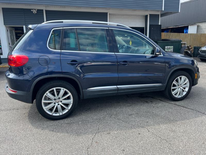 Volkswagen Tiguan SE 2016