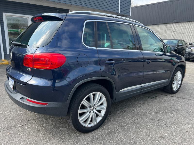 Volkswagen Tiguan SE 2016