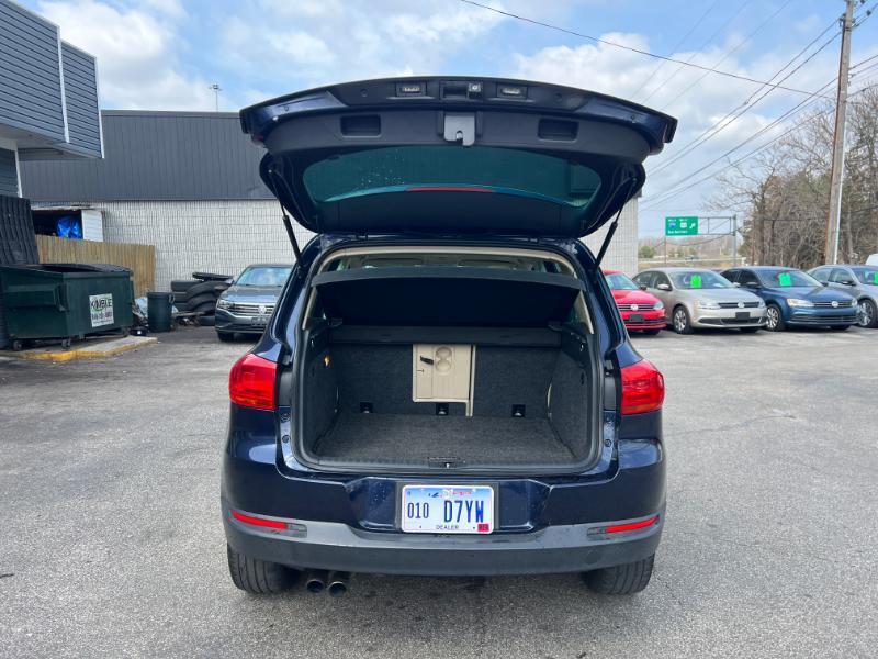 Volkswagen Tiguan SE 2016