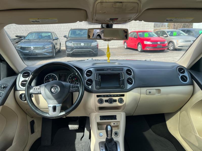 Volkswagen Tiguan SE 2016