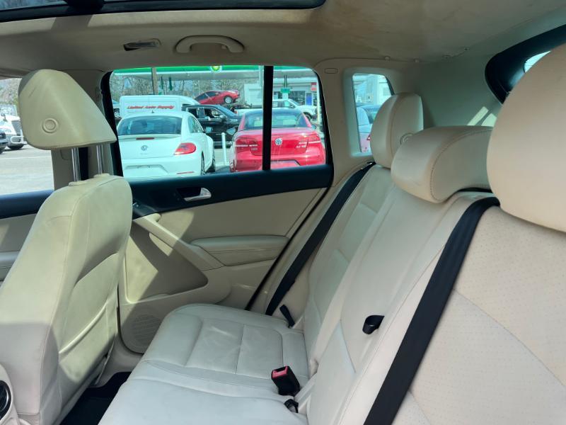 Volkswagen Tiguan SE 2016