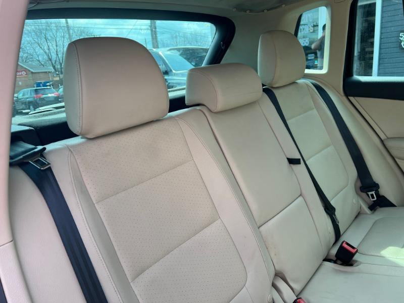 Volkswagen Tiguan SE 2016