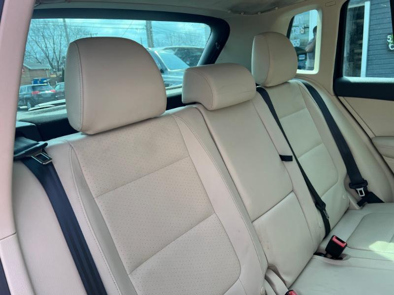 Volkswagen Tiguan SE 2016