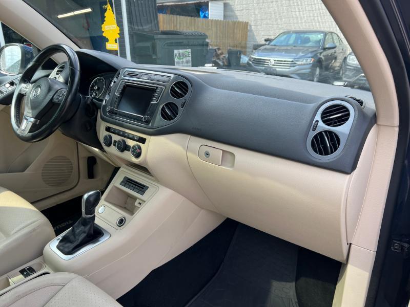 Volkswagen Tiguan SE 2016