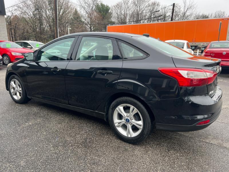 Ford Focus SE Sedan 2013