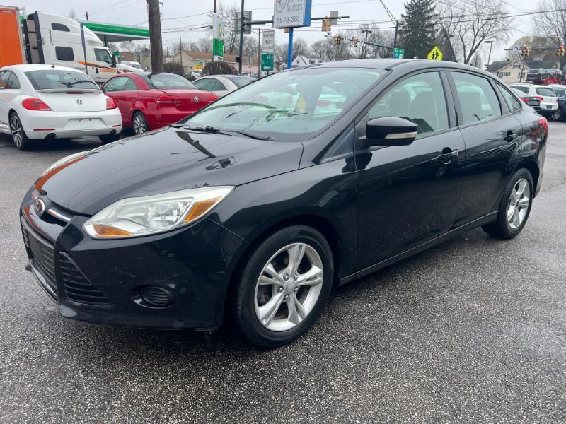 Ford Focus SE Sedan 2013