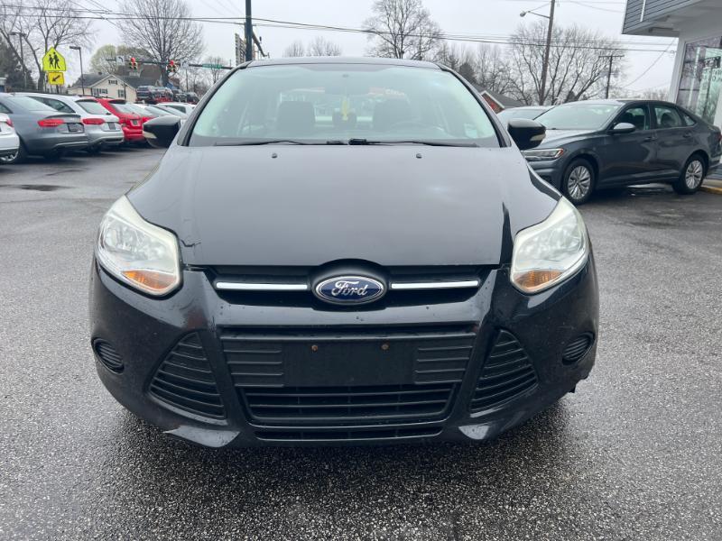 Ford Focus SE Sedan 2013