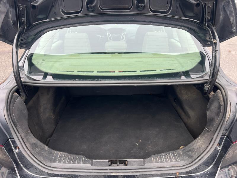 Ford Focus SE Sedan 2013