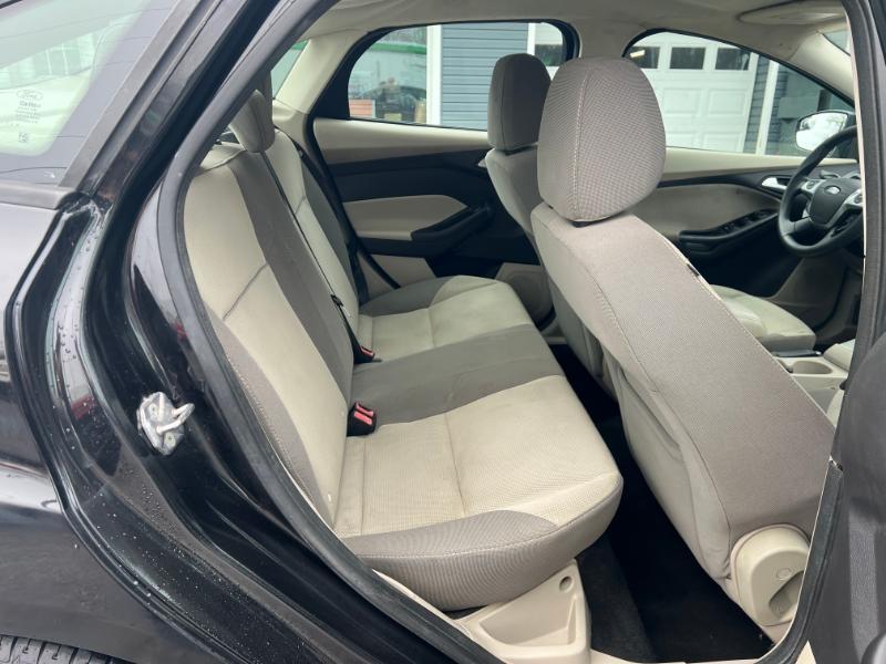 Ford Focus SE Sedan 2013