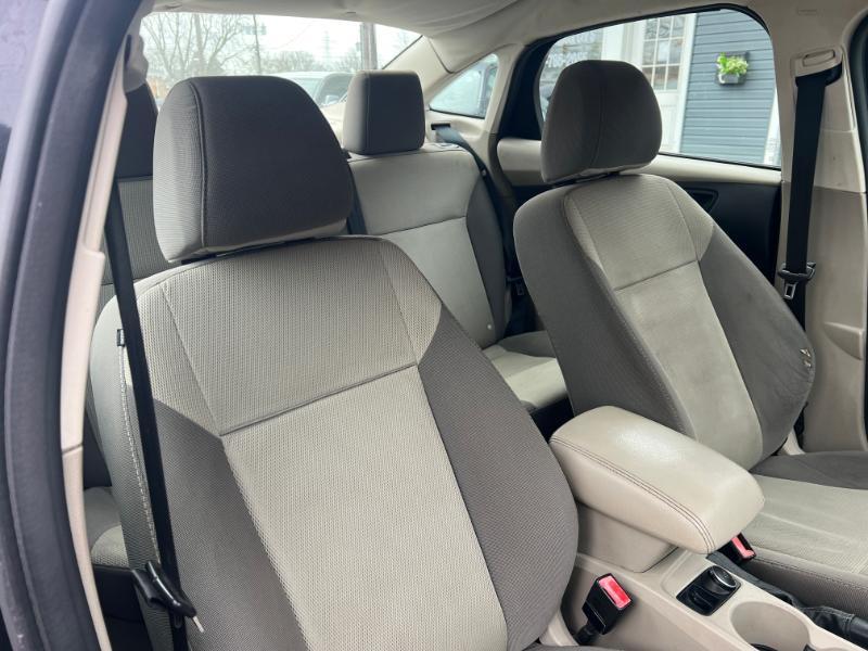 Ford Focus SE Sedan 2013