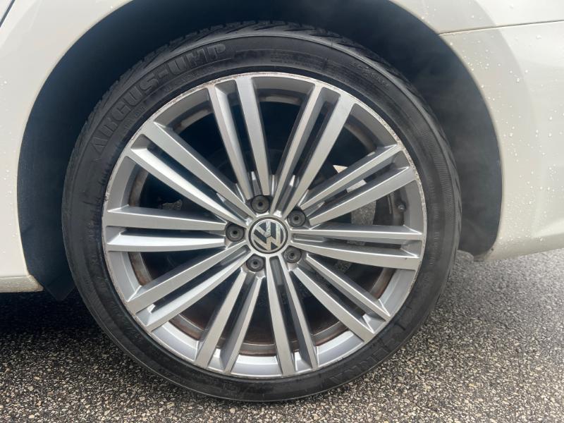 Volkswagen Passat SE 6A 2015