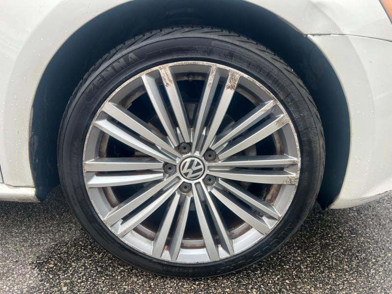 Volkswagen Passat SE 6A 2015