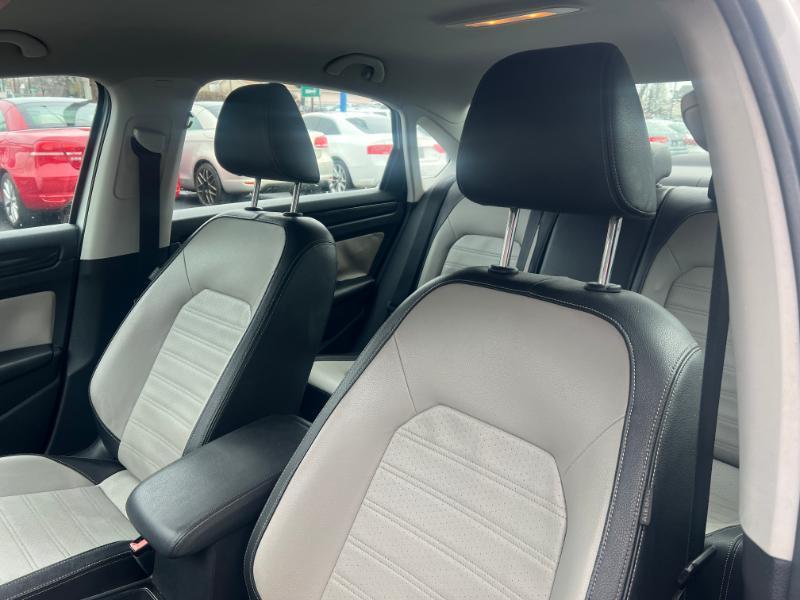 Volkswagen Passat SE 6A 2015