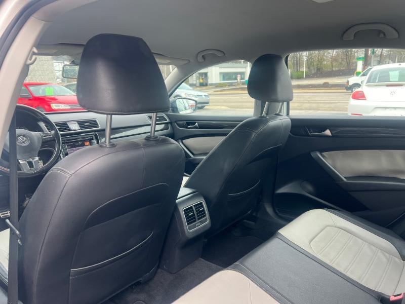 Volkswagen Passat SE 6A 2015