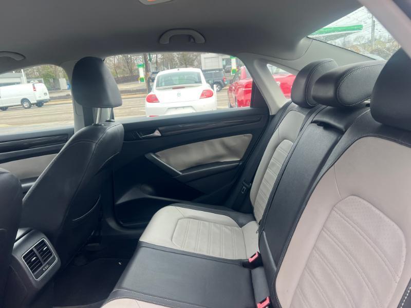 Volkswagen Passat SE 6A 2015